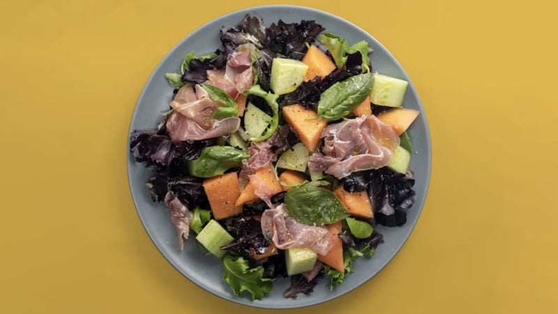 photo salade au melon et jambon cru